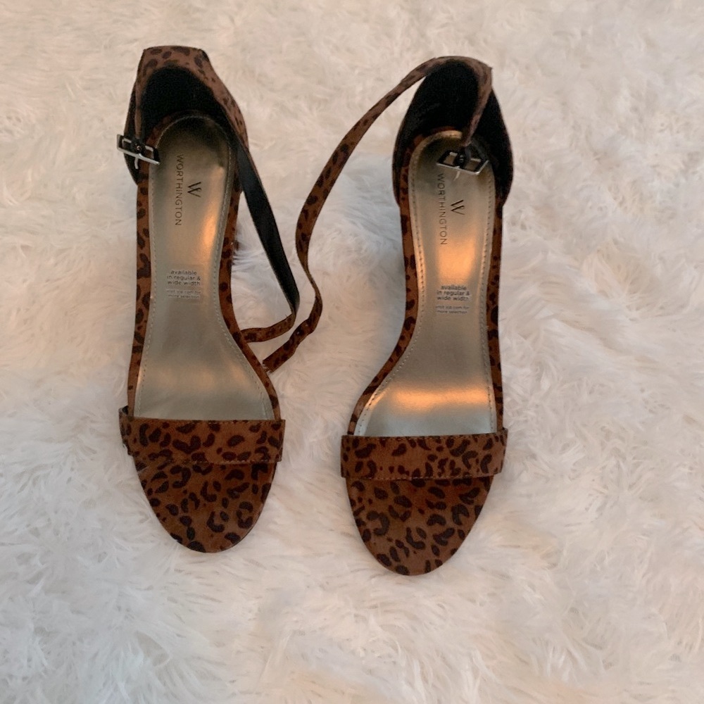 Leopard heels